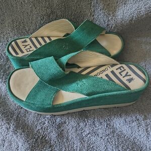 Fly London Green Suede Criss Cross Wedge Sandals Womens Size 40-US 9 Minimalist
